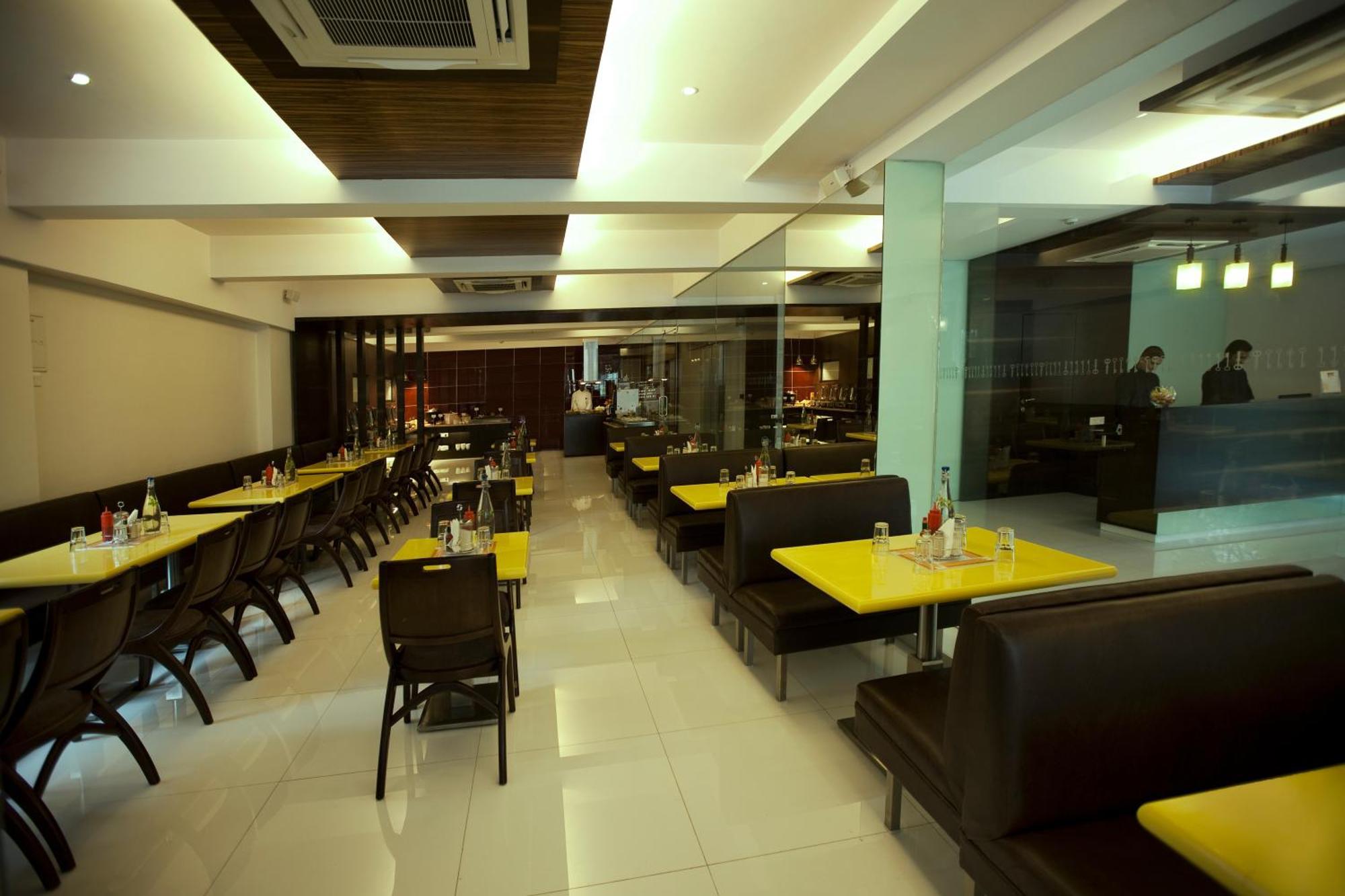 Nestor Hotel, Mumbai — Photos 1